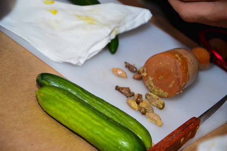 The Hummus Game 